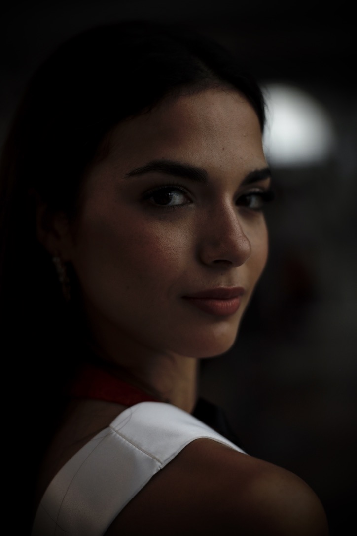 Intimate portrait with soft directional light